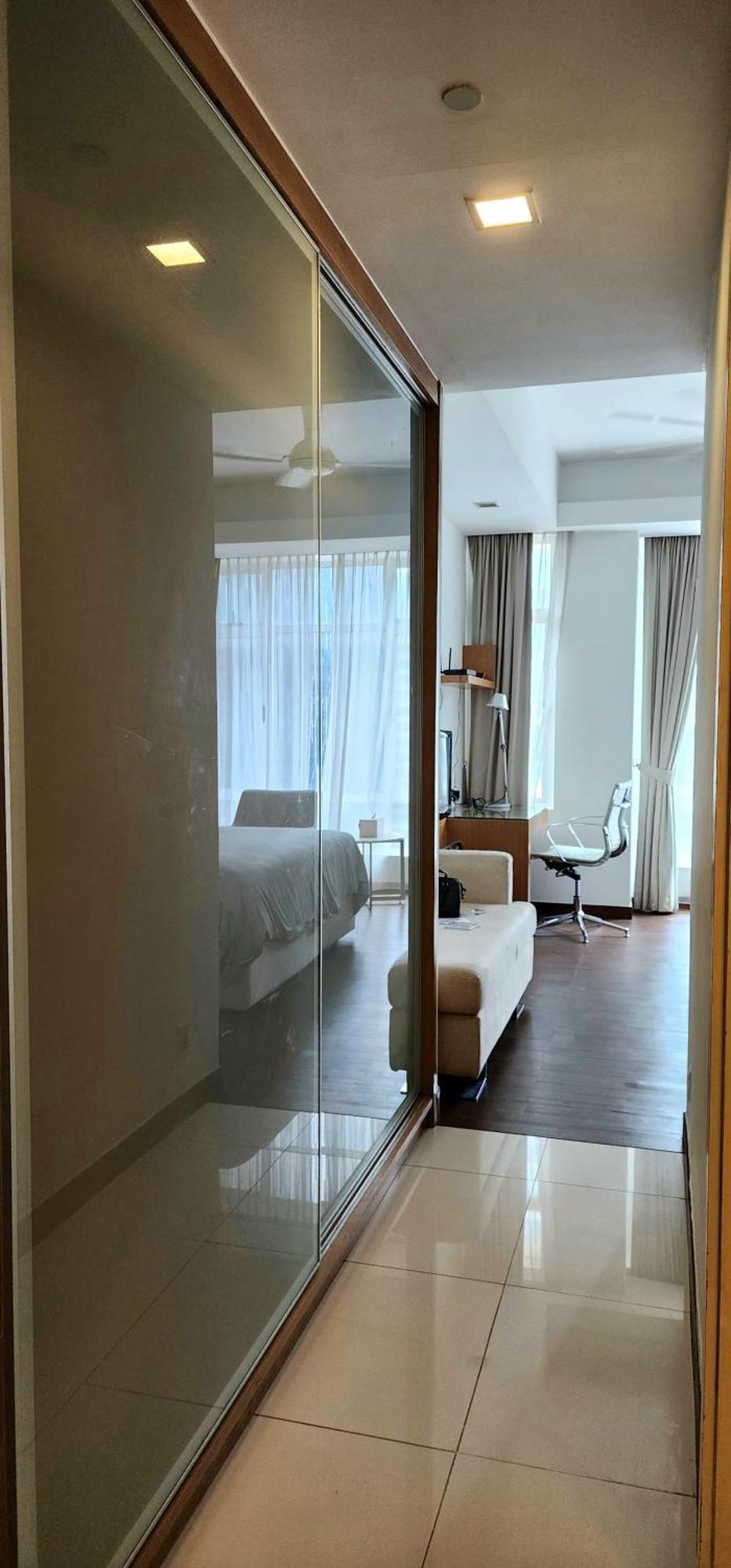Cozy Super King Bed Studio Walking To Petronas Klcc クアラルンプール エクステリア 写真